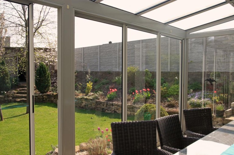 Installer une véranda : conseils pratiques et erreurs à éviter